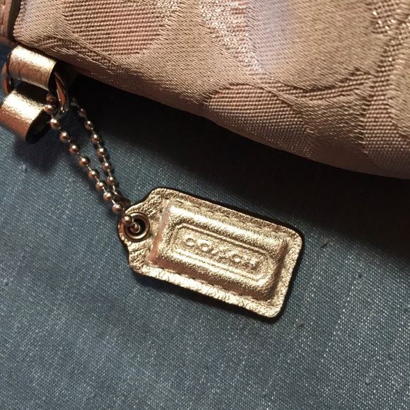 Coach wristlet - Picture 3 of 4